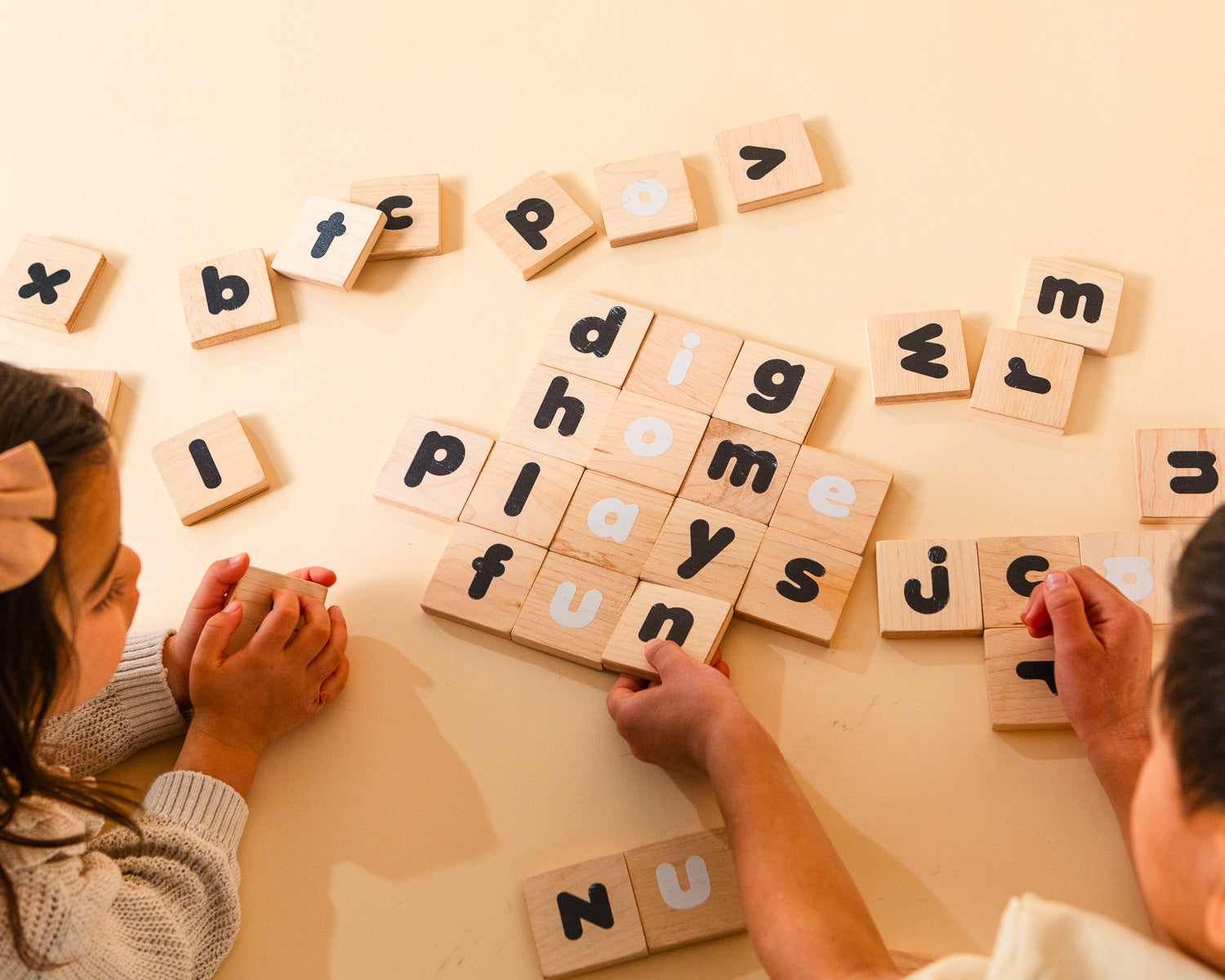 ABCs & 123s Magnetic Learning Tiles – Montessori-Inspired, Colors and Counting | Made in the Canada | Printed with Non-toxic Ink in the USA 🇺🇸