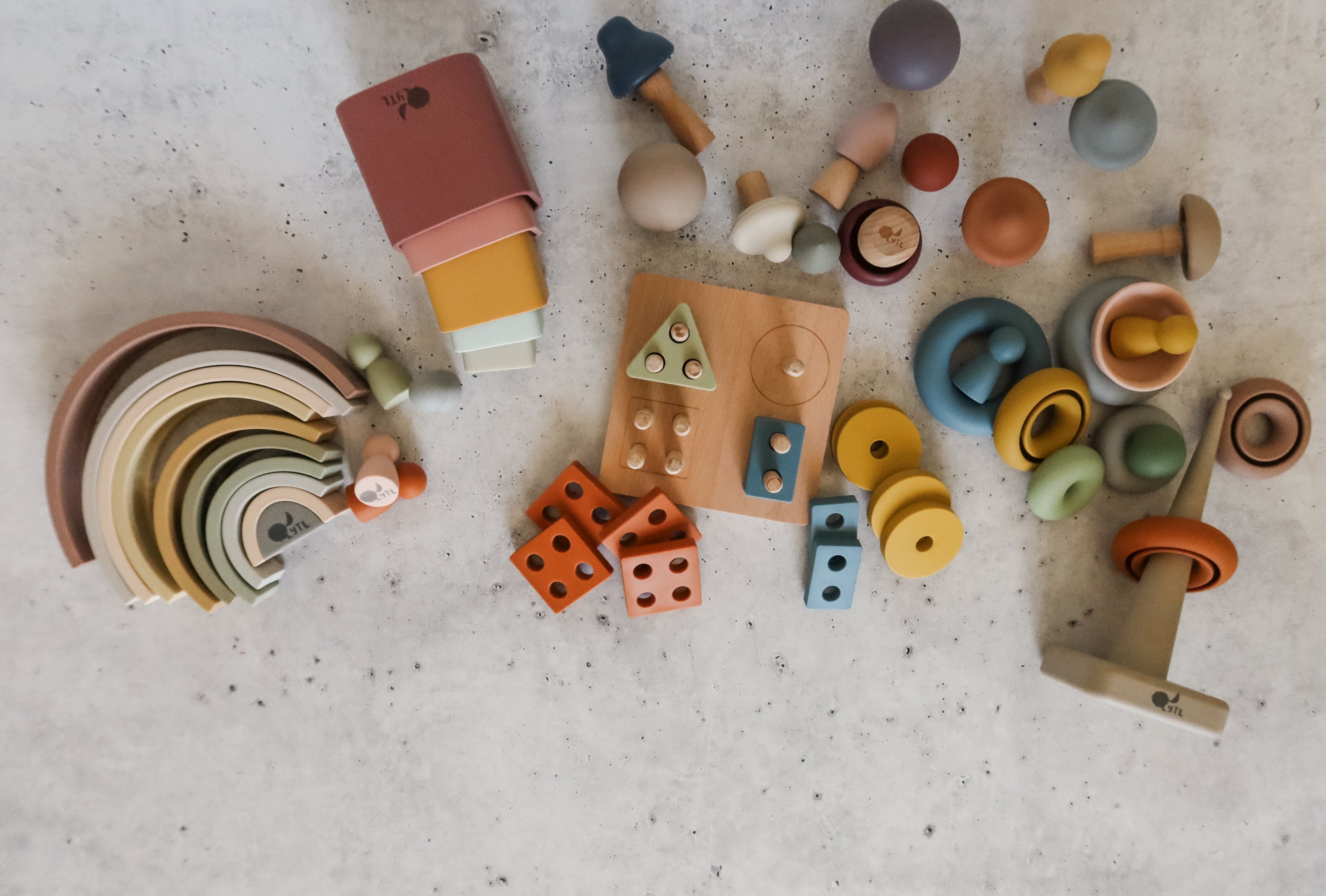 LYTL®️ Montessori Playroom Bundle – 6 Toys + Free Shipping